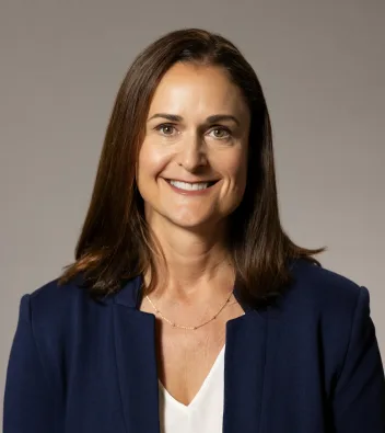 Dannell Stuart, portrait