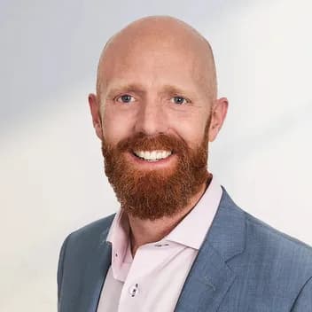 Gavin Neil, portrait